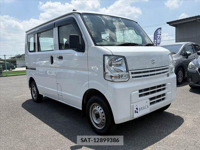 Suzuki EVERY 2018-09 8229878-9