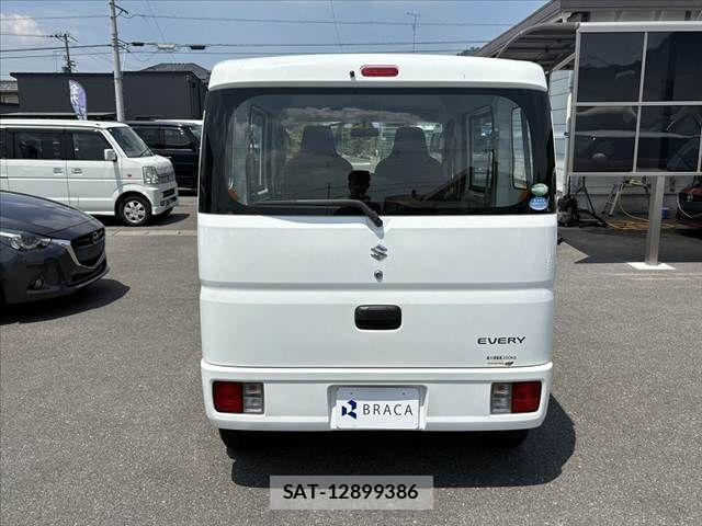 Suzuki EVERY 2018-09 8229878-13