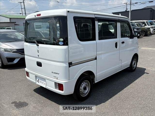 Suzuki EVERY 2018-09 8229878-14