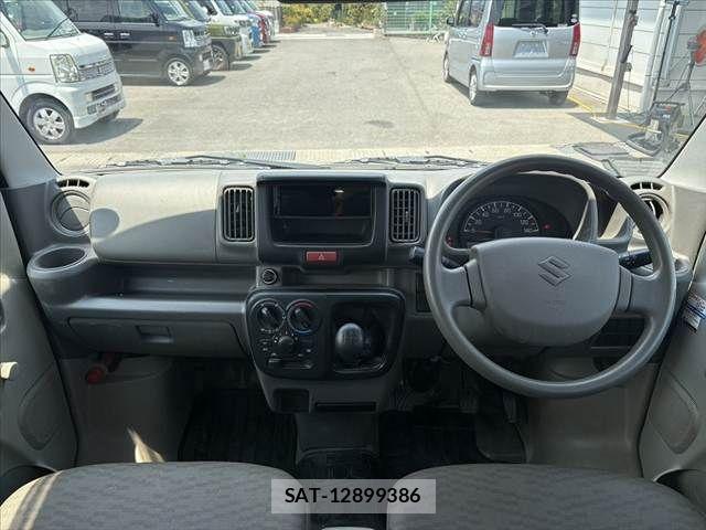 Suzuki EVERY 2018-09 8229878-1