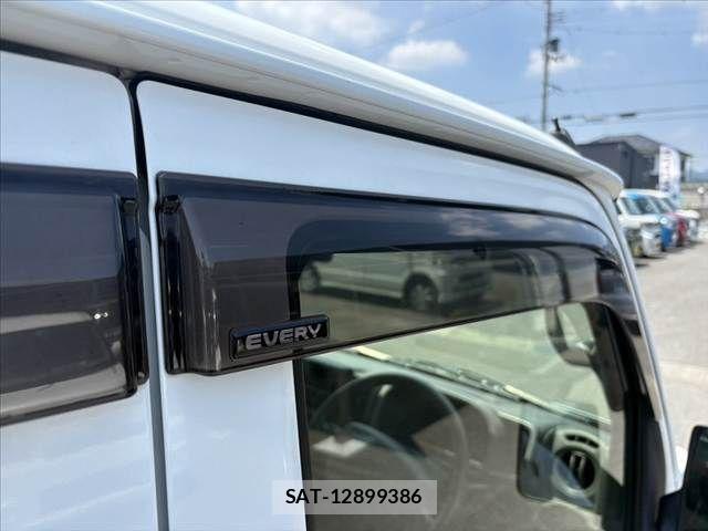 Suzuki EVERY 2018-09 8229878-26