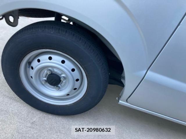 Suzuki EVERY 2008-09 8229888-4