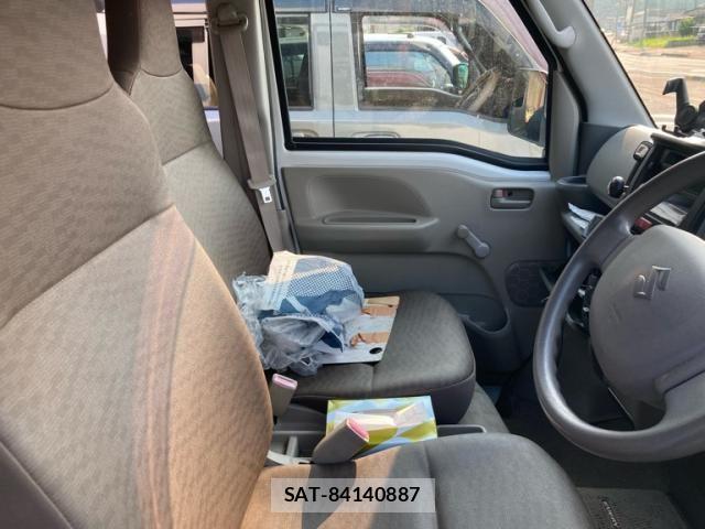 Suzuki EVERY 2018-08 8229885-15