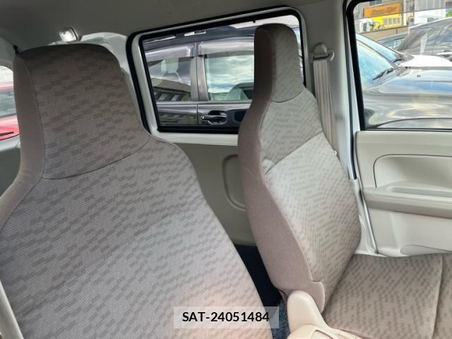 Suzuki EVERY 2022-08 8229877-5