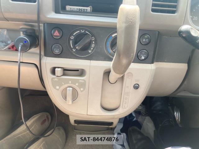 Suzuki EVERY 2013-05 8229889-15