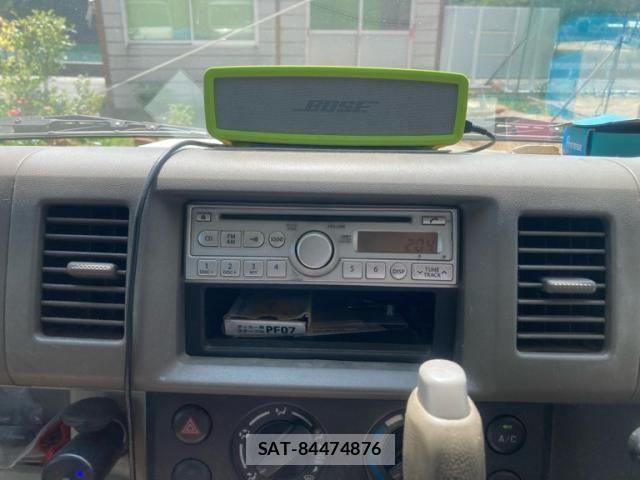 Suzuki EVERY 2013-05 8229889-16