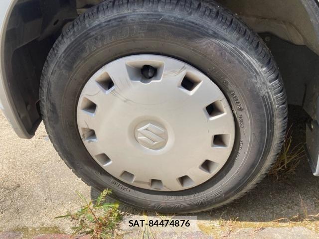 Suzuki EVERY 2013-05 8229889-3