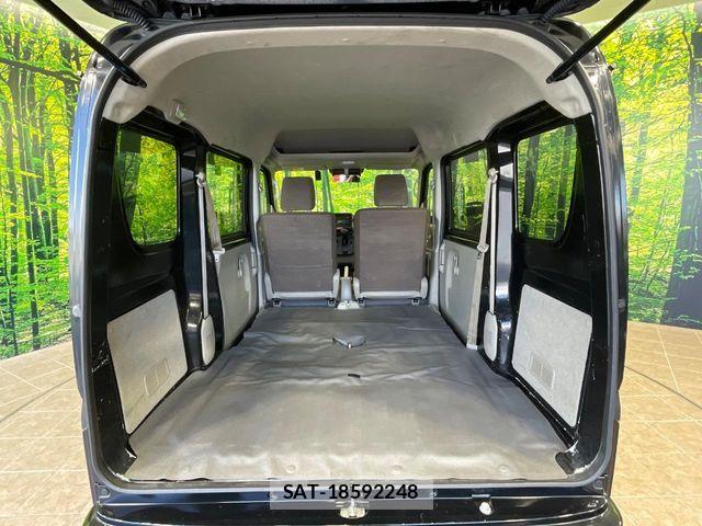 Suzuki EVERY 2023-06 8245164-10