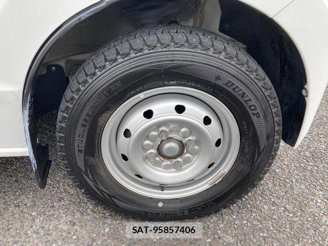 Suzuki EVERY 2016-05 8245166-12