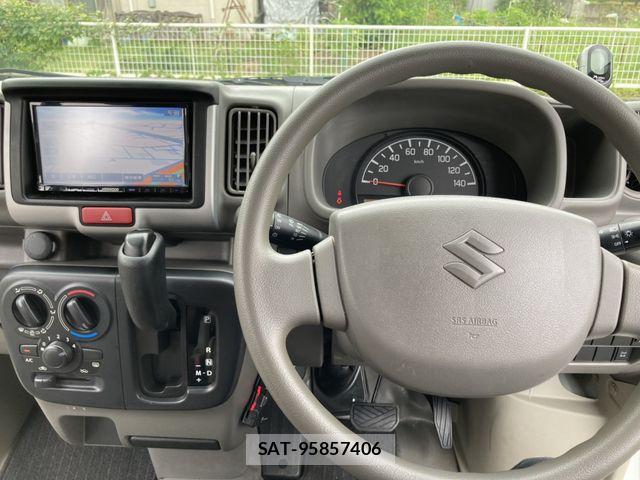 Suzuki EVERY 2016-05 8245166-14