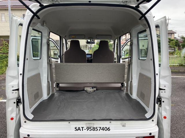 Suzuki EVERY 2016-05 8245166-24