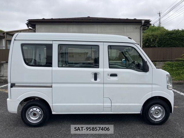 Suzuki EVERY 2016-05 8245166-8