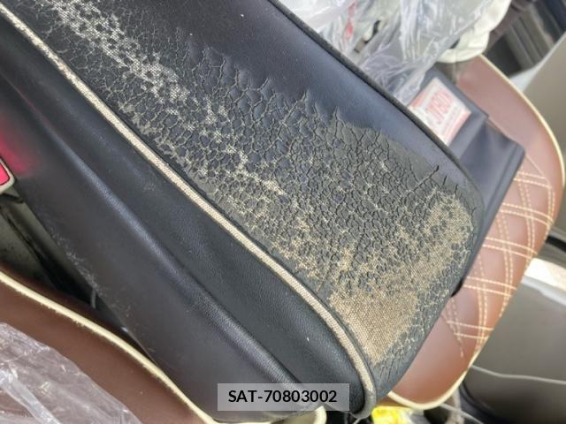 Suzuki EVERY 2015-08 8245165-17