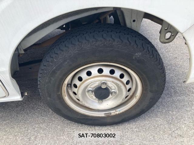 Suzuki EVERY 2015-08 8245165-6
