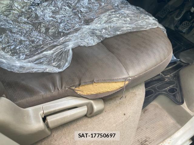 Suzuki EVERY 2017-07 8245168-17