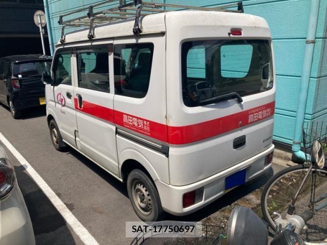 Suzuki EVERY 2017-07 8245168-4
