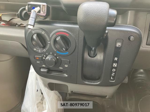 Suzuki EVERY 2017-05 8314377-20