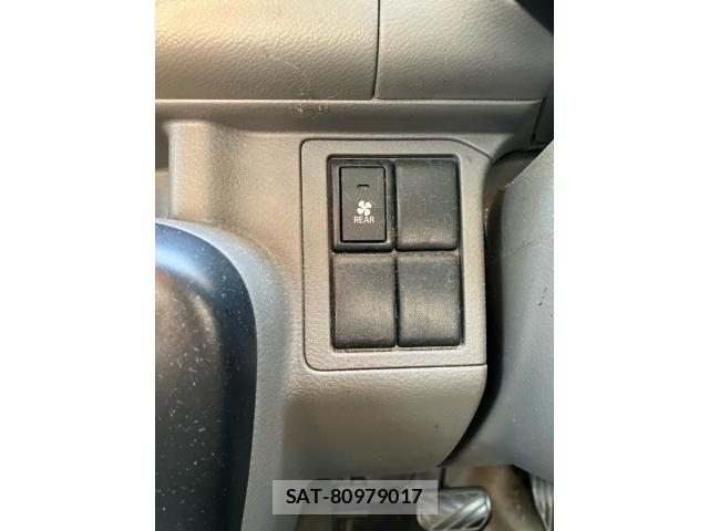 Suzuki EVERY 2017-05 8314377-28
