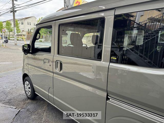 Suzuki EVERY 2026-07 8314366-17