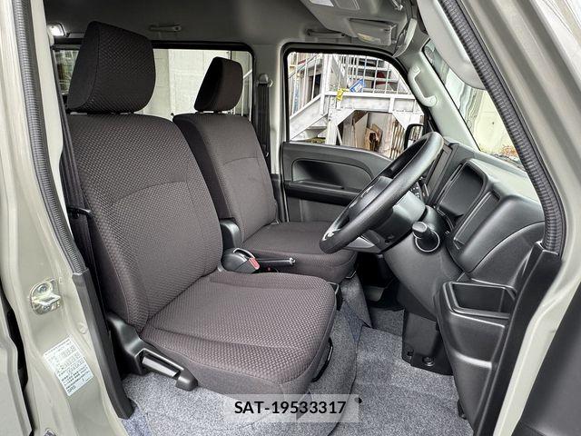 Suzuki EVERY 2026-07 8314366-26
