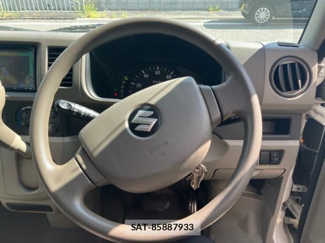 Suzuki EVERY 2014-07 8314380-13