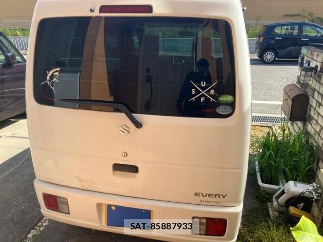 Suzuki EVERY 2014-07 8314380-3