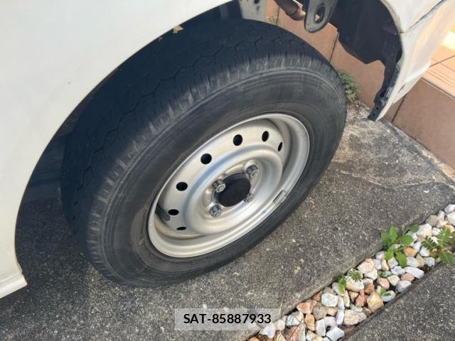 Suzuki EVERY 2014-07 8314380-4