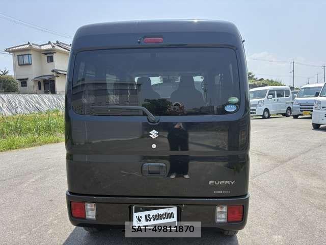Suzuki EVERY 2018-06 8314372-5