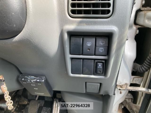 Suzuki EVERY 2000-01 8314379-11