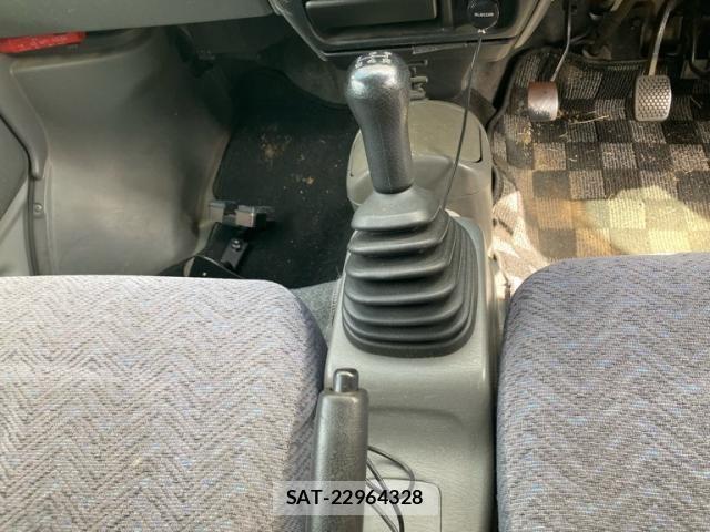 Suzuki EVERY 2000-01 8314379-15