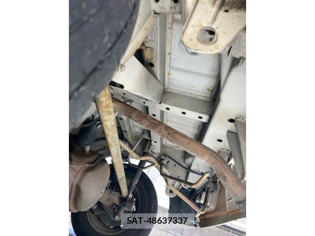 Suzuki EVERY 2006-05 8314383-9