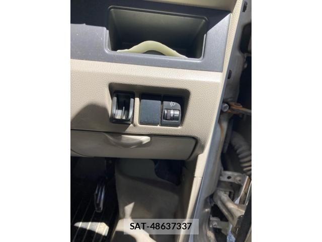 Suzuki EVERY 2006-05 8314383-13