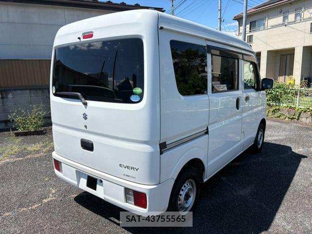 Suzuki EVERY 2019-06 8314371-2