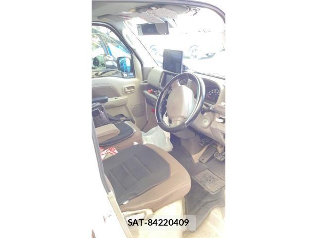 Suzuki EVERY 2019-03 8314376-5