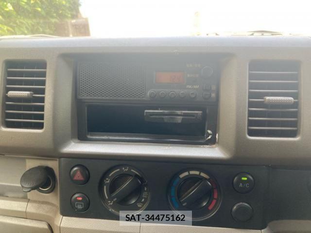 Suzuki EVERY 2010-07 8314385-15