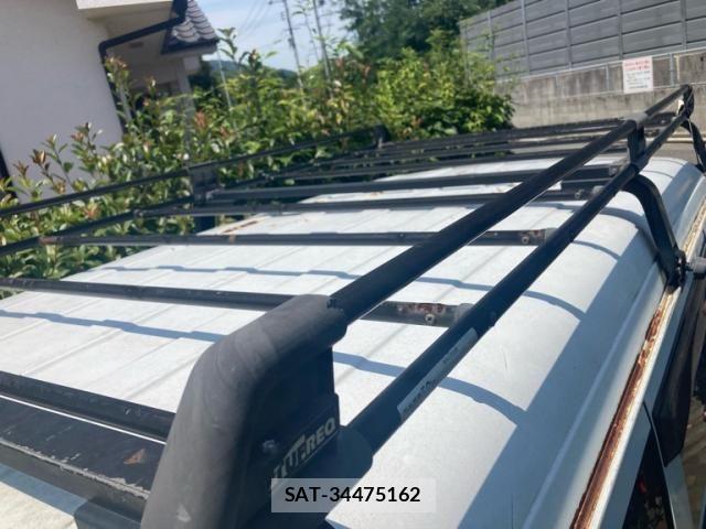 Suzuki EVERY 2010-07 8314385-18