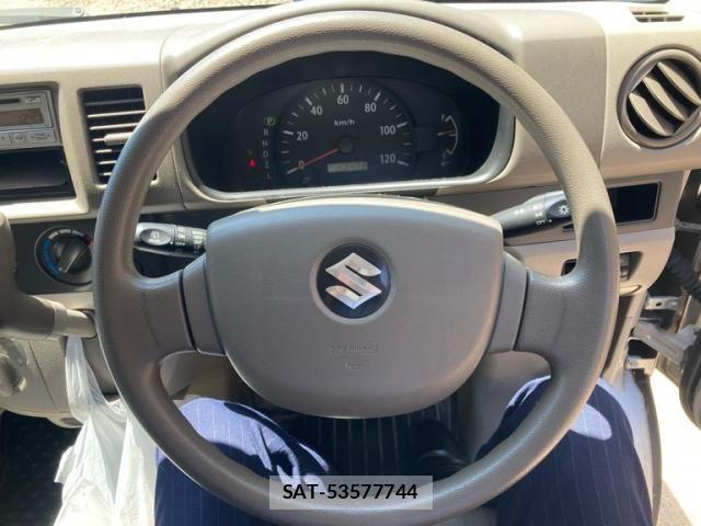Suzuki EVERY 2010-09 8314382-9