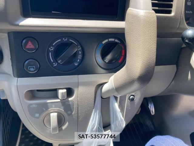 Suzuki EVERY 2010-09 8314382-11