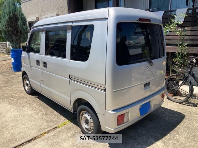 Suzuki EVERY 2010-09 8314382-3