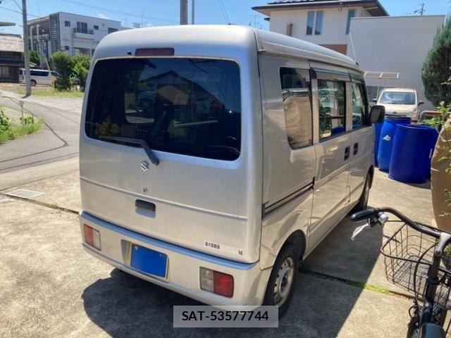 Suzuki EVERY 2010-09 8314382-4