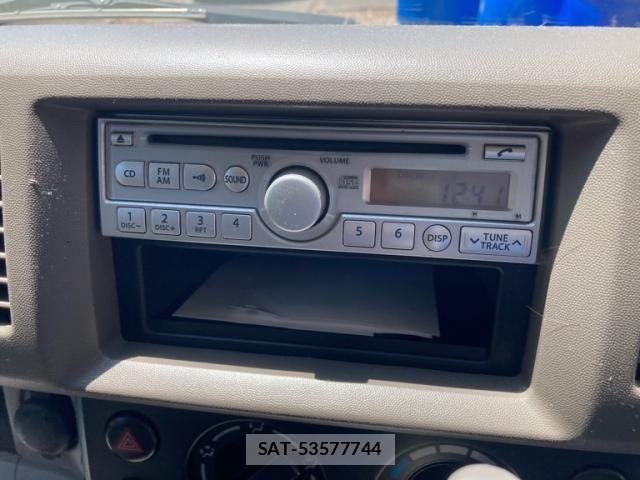 Suzuki EVERY 2010-09 8314382-7