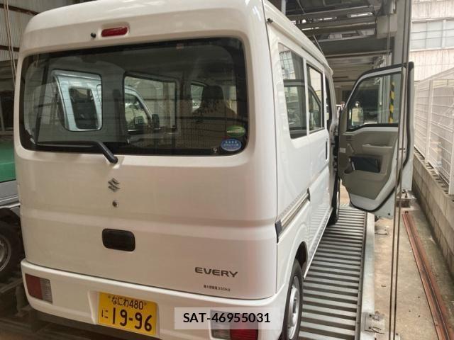 Suzuki EVERY 2020-01 8314370-4