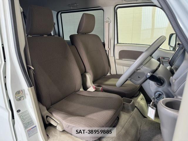 Suzuki EVERY 2018-06 8314369-12