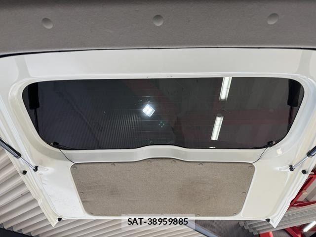 Suzuki EVERY 2018-06 8314369-18