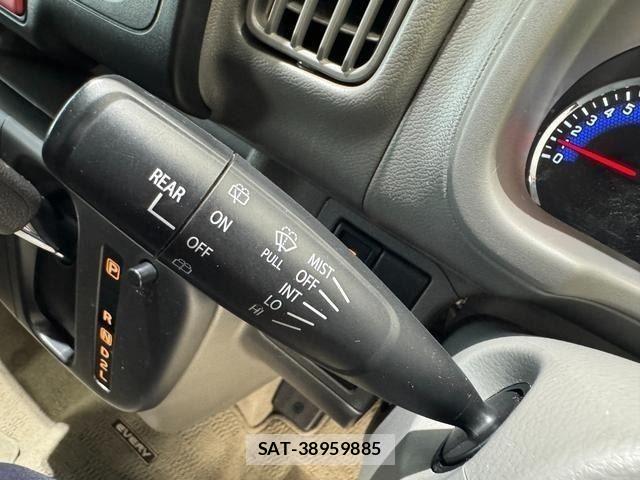 Suzuki EVERY 2018-06 8314369-20
