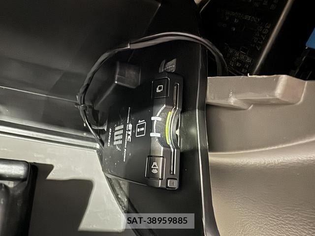 Suzuki EVERY 2018-06 8314369-22