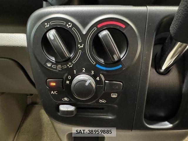 Suzuki EVERY 2018-06 8314369-23