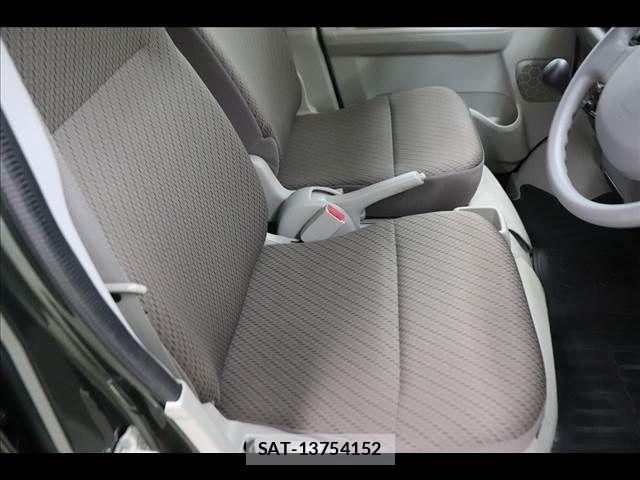 Suzuki EVERY 2019-03 8314368-10