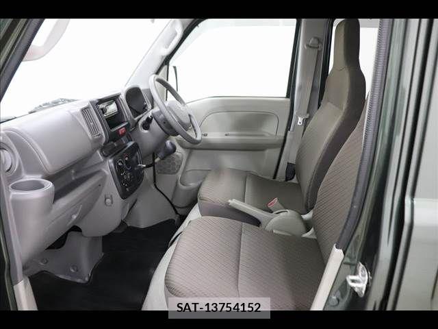 Suzuki EVERY 2019-03 8314368-11