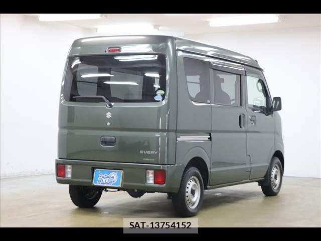 Suzuki EVERY 2019-03 8314368-18